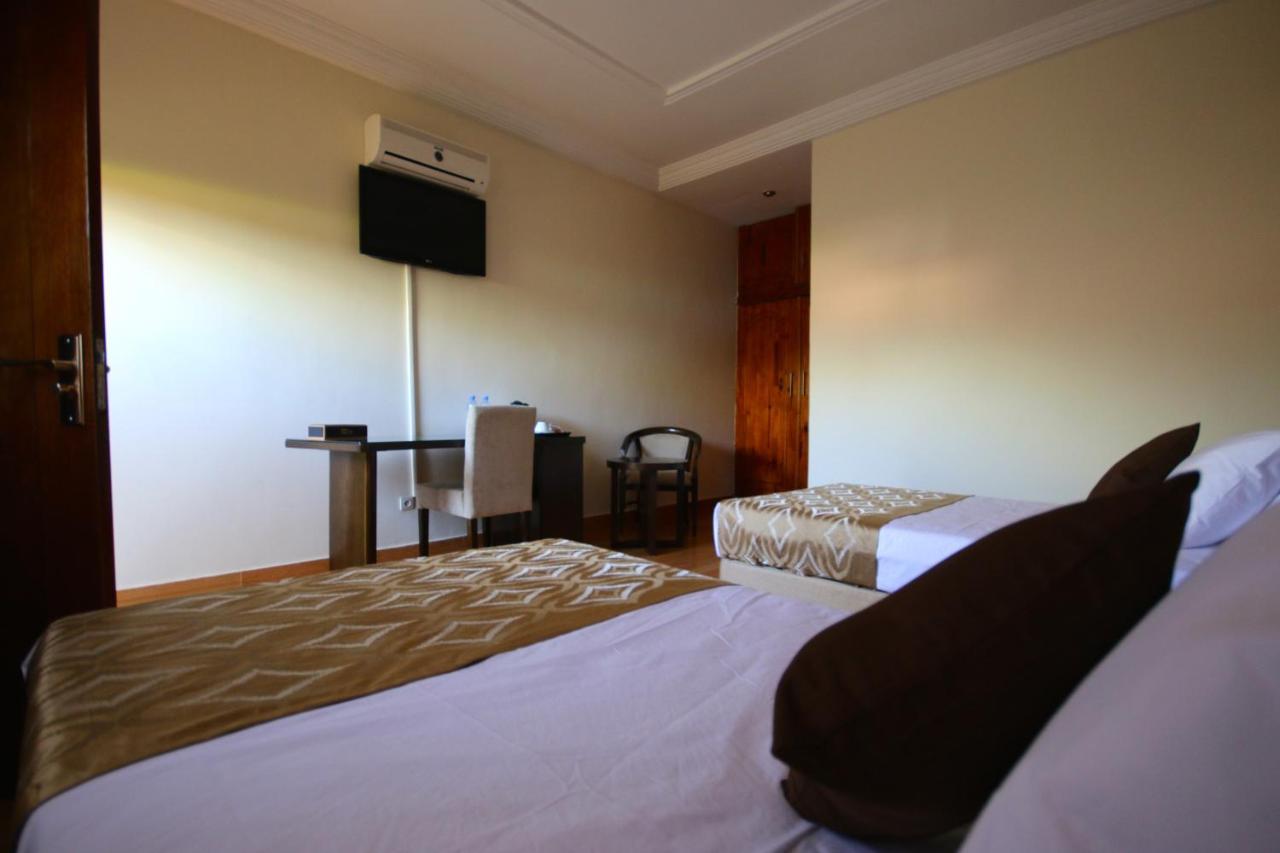 The Big 5 Hotel, Lodge & Camp ลูบุมบาชี ภายนอก รูปภาพ