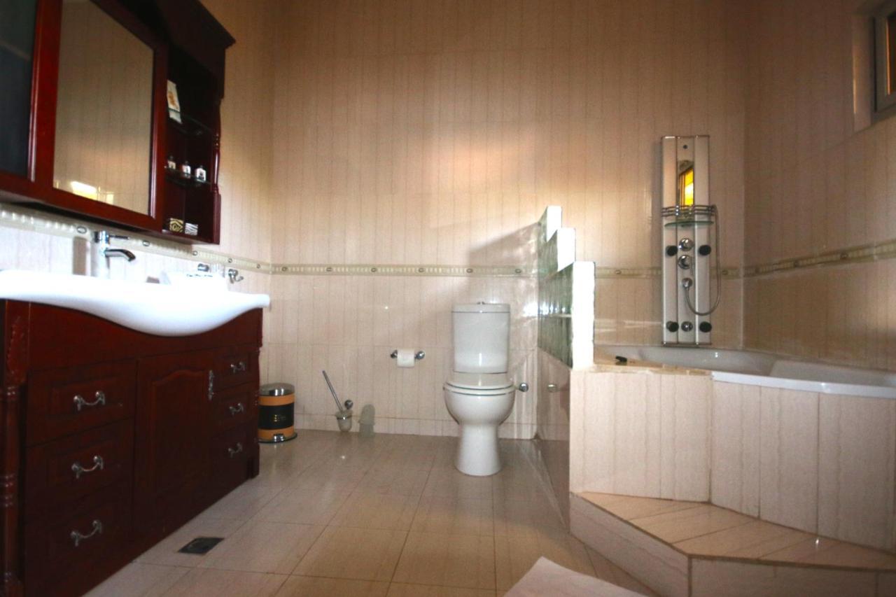 The Big 5 Hotel, Lodge & Camp ลูบุมบาชี ภายนอก รูปภาพ
