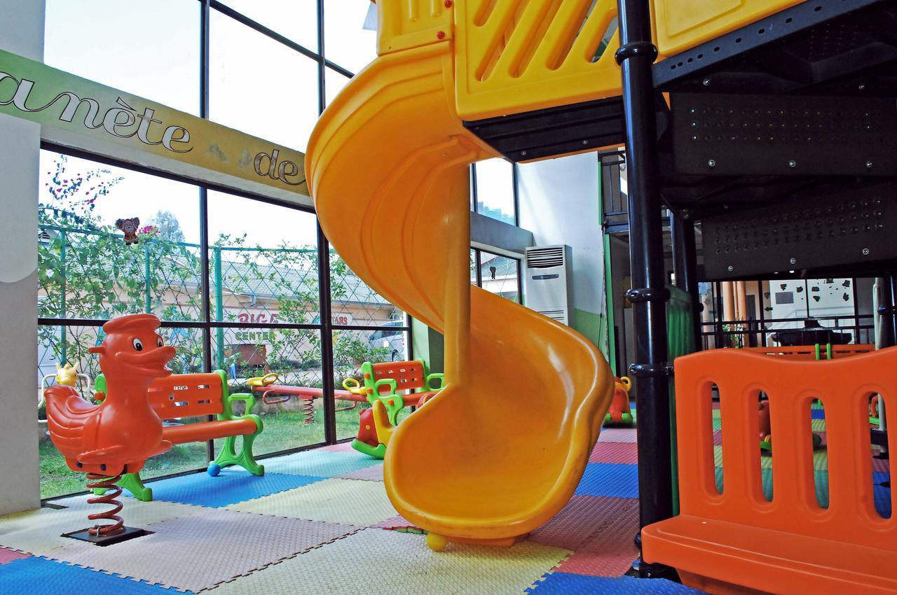 The Big 5 Hotel, Lodge & Camp ลูบุมบาชี ภายนอก รูปภาพ